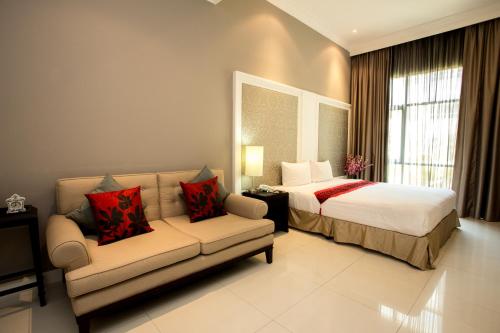 โรงแรมโฮปแลนด์ สุขุมวิท 46/1 (Hope Land Hotel Sukhumvit 46/1) near สถานีรถไฟฟ้าพระโขนง