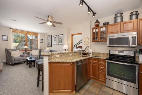 Value Unit 1422 - 2BR - Zephyr Mountain Lodge condo in Winter Park