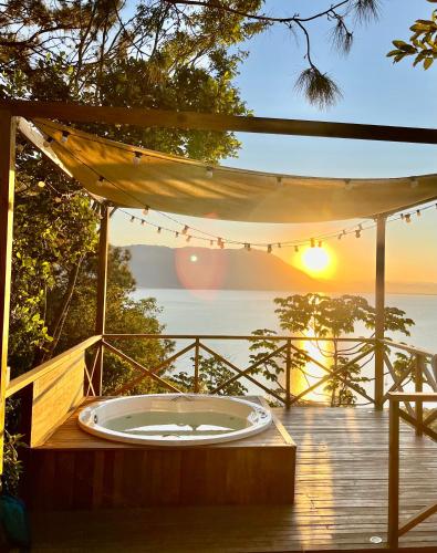 สภาพแวดล้อมโดยรอบ, Portal do Paraíso Vista, Lareira e SPA (Portal do Paraiso Vista, Lareira e SPA) in ริเบย์เรา ดา อิลยา