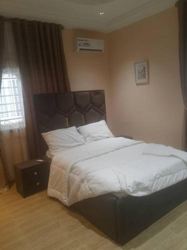 Claramojisola -Eunice Apartment