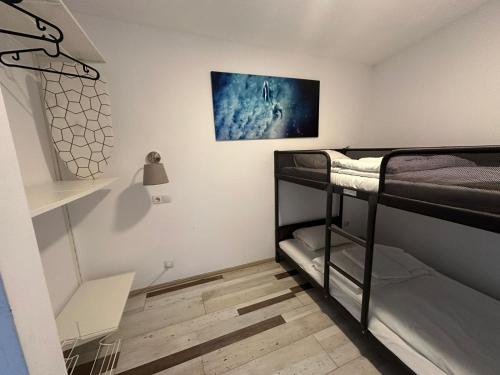 4 bunk beds