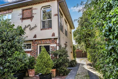 Large 3 Bed Art Deco Apartment in Camberwell in 坎伯威爾