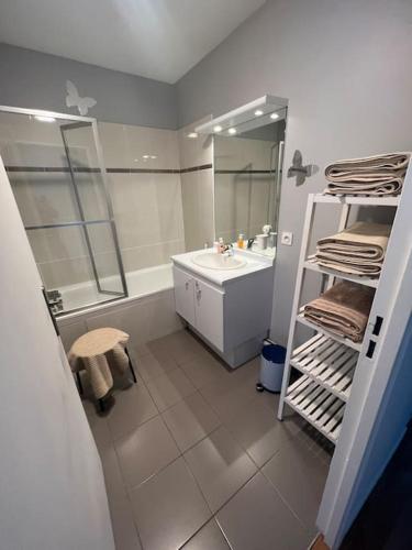 Chessy-bourg , 5 minutes Disneyland in Шеси