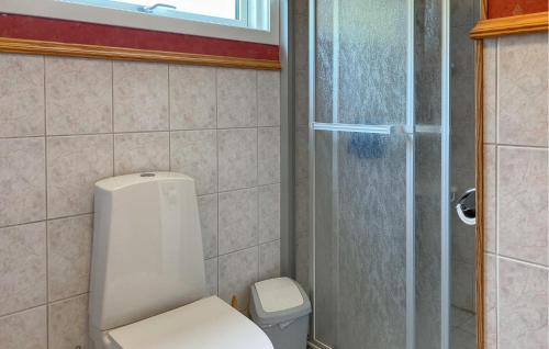 3 Bedroom Nice Home In Florø 3 Bedroom Nice Home In Florø