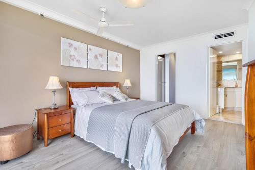 Stunning 2BR Beachfront Sub-Penthouse