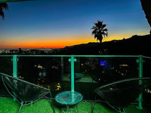 Stunning Views Hollywood Hills Lux Living in Los Angeles, USA