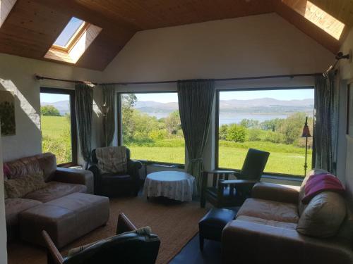 Canfee Cottage in Tuosist