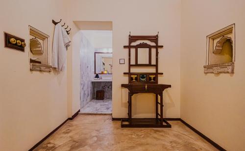 592871163 The Rawla Narlai - A Luxury Heritage Stay in Leopard Country