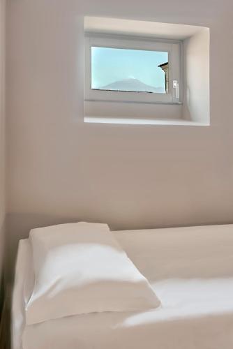 Apartment with Terrace image 4