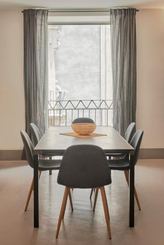 Apartment with Terrace image 8