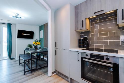 NEW! Stylish 2-Bed Apartment in Manchester by 53 Degrees Property, Great Location - Sleeps 6!, Manchester (fotografie 10)