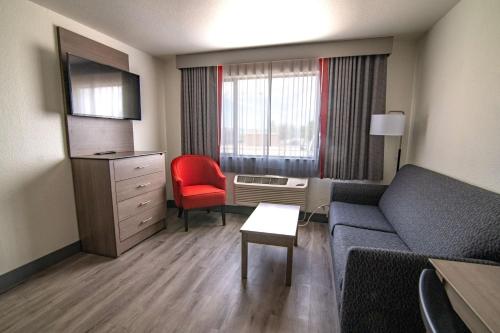 Jorgenson's Inn & Suites - image 6