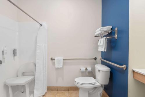 Sierra Inn Minot - image 8