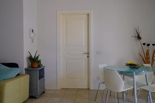 Later, Crema (photo 8)