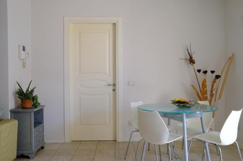 Later, Crema (photo 6)