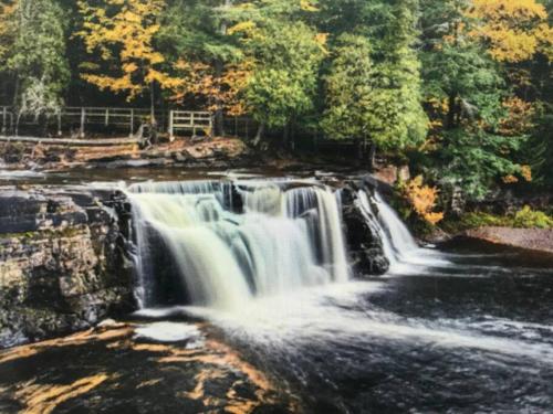 UpNorthGetaway with HotTub Pool Trails Lakes Nature ATV in Eyedylwild Beach, USA