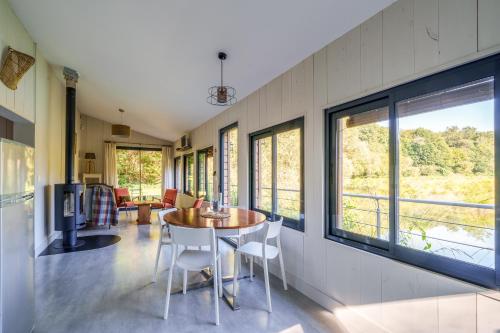 La cabane du pont du Douet in วิลองดรี