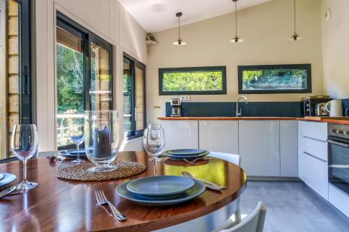 La cabane du pont du Douet in วิลองดรี