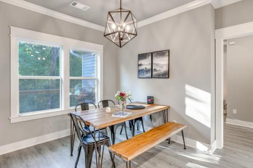 Beautiful Bella Vista Home Grill, Bike To Trails! in Bella Vista, USA