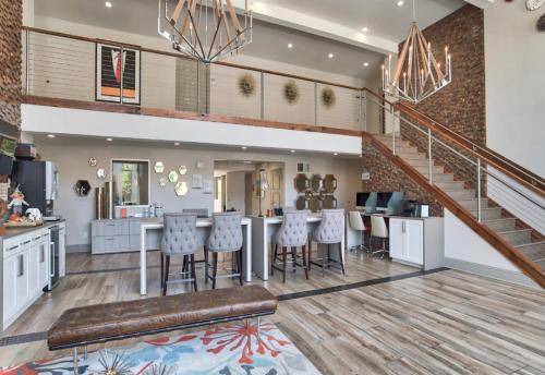 Homewood Mayfair Park Resort Condos by Barsala - Main