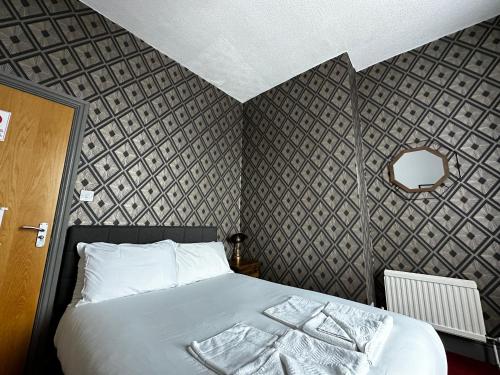 The Derby Hotel - image 8