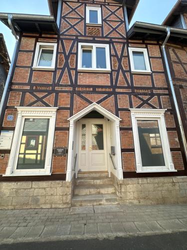 Schöne kleine Einraumwohnung mit Küche und Kamin in Holzthaleben (Schone kleine Einraumwohnung mit Kuche und Kamin in Holzthaleben) in Helbedundorf