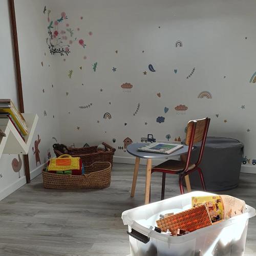 娛樂設施, Retrouvailles de famille et amis 3 étoiles (Retrouvailles de famille et amis 3 etoiles) in 弗爾芒通