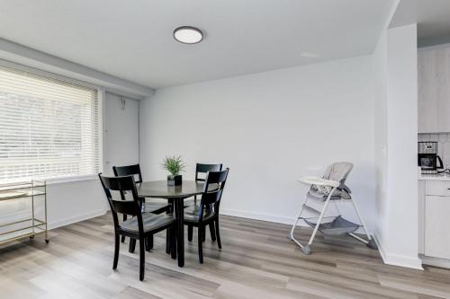 Arlington Escape: 2BR Oasis Near D C & Airport in Arlington, USA