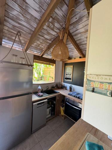 Bologne by Tiki Kaz in Λε Μούλ