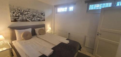 Beautiful basement apartment, very private and close to the metro, Stoccolma (foto 2)