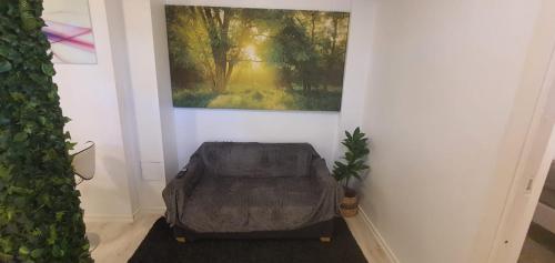 Beautiful basement apartment, very private and close to the metro, Stoccolma (foto 3)