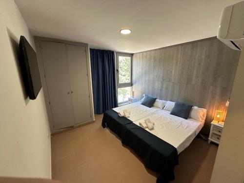 Hostal MYD Pantano in Pelayos de la Presa