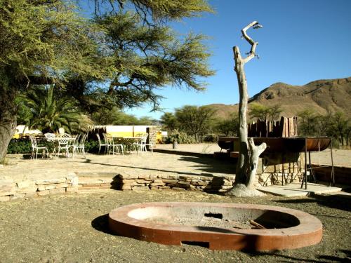 設施, BuellsPort Naukluft Lodge & Farm in 諾克路福山