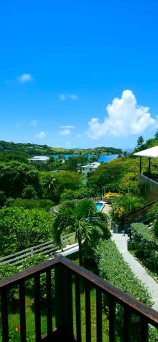 Okružje, Sugarapple Bequia in Bequia