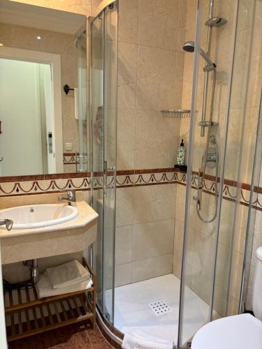 Hostal Barrera - image 12