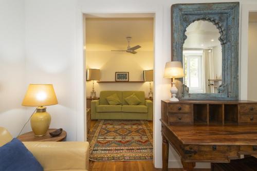 Stylish Duplex Apartment in Baixa Lisbon Central & Spacious - TTL321 - image 2