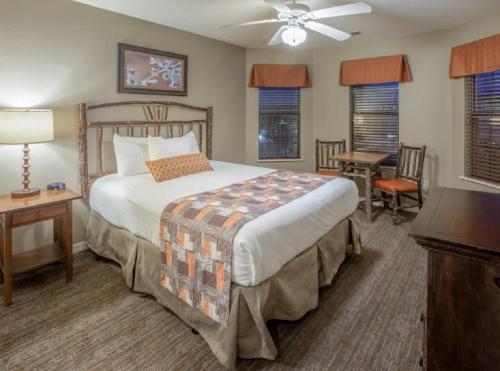 Enjoy All Branson has to offer in this 2BD vacation condo perfect for families in Branson, USA