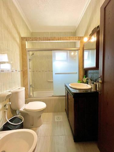 Classy 3 Bedroom Apartment in Amman - image 6
