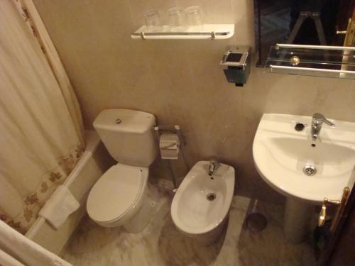 Hostal Zamora - image 12