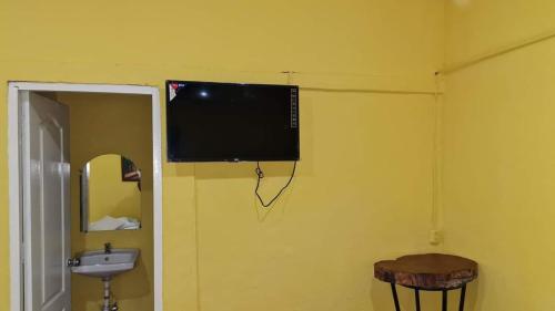 . Andino's Hotel Bar y Rest El Viejo Chinandega