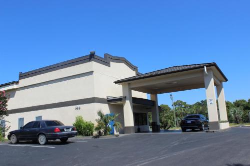 Riverfront Inn - image 5