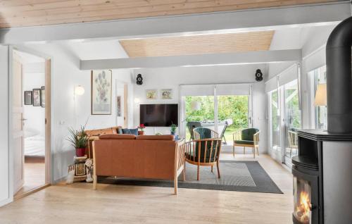 Amazing Home In Væggerløse With Wifi in Vaeggerlose