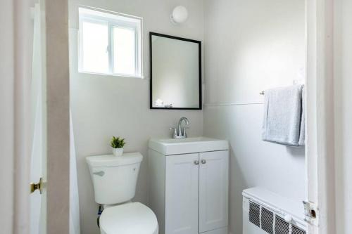 Cozy Detroit Studio, Metropolitan Airport in Woodhaven, USA