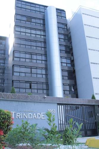 Belo apartamento de cobertura de frente para o mar