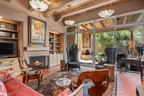 1121 E Alameda St in Santa Fe, USA
