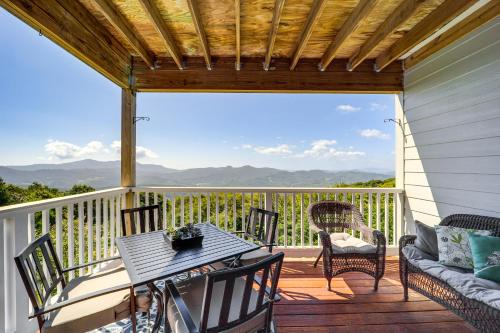 Beech Mountain Condo - Ski, Hike, Fish and More! in Beech Mountain, Vereinigte Staaten von Amerika