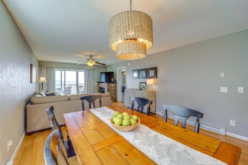 Beech Mountain Condo - Ski, Hike, Fish and More! in Beech Mountain, USA