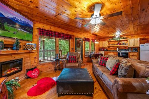 Hanky Panky - Romantic Getaway in Pigeon Forge, USA