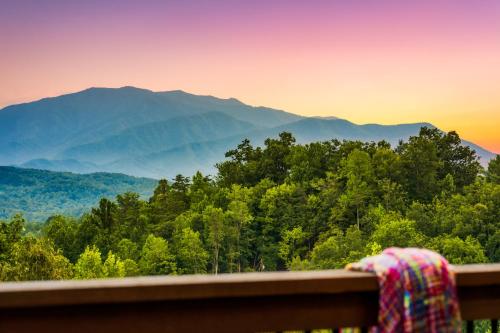 LeConte View - Lodge -Theater- July Deals-Views-GameRm-FirePit-HotTub, Gatlinburg (fotografie 7)