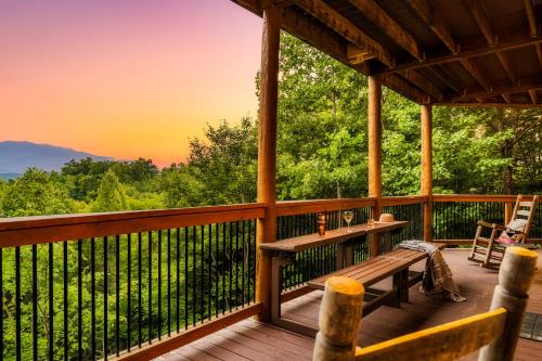 LeConte View - Lodge -Theater- July Deals-Views-GameRm-FirePit-HotTub, Gatlinburg (fotografie 9)